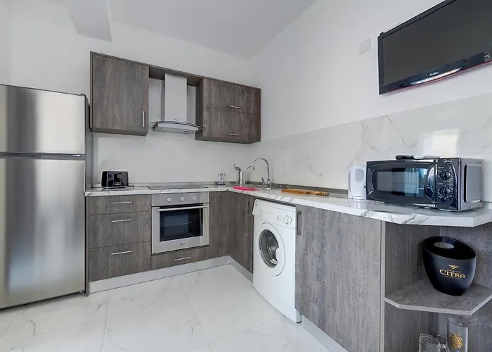 Idyllic Steps From The Promenade * Sliema