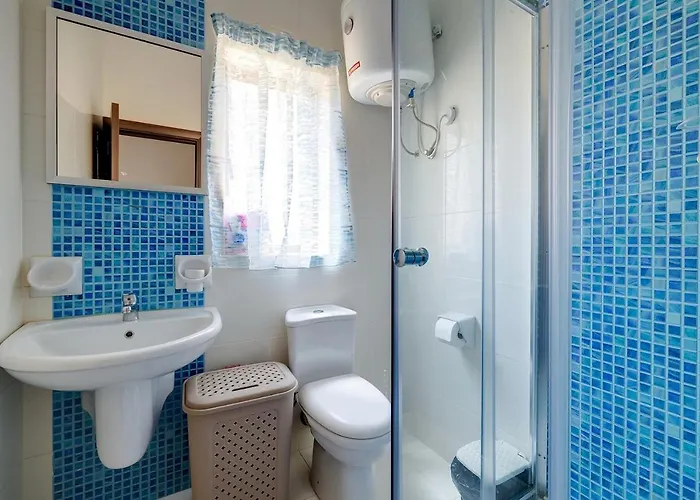 Daire Idyllic Steps From The Promenade Sliema