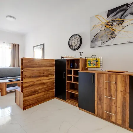 Idyllic Steps From The Promenade Sliema