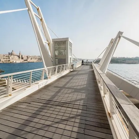 Apartamento Idyllic Steps From The Promenade *