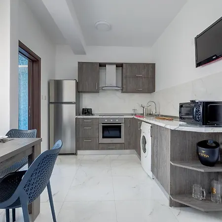 Apartman Idyllic Steps From The Promenade Sliema