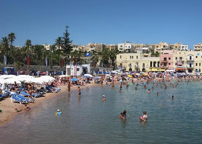 Idyllic Steps From The Promenade Apartment